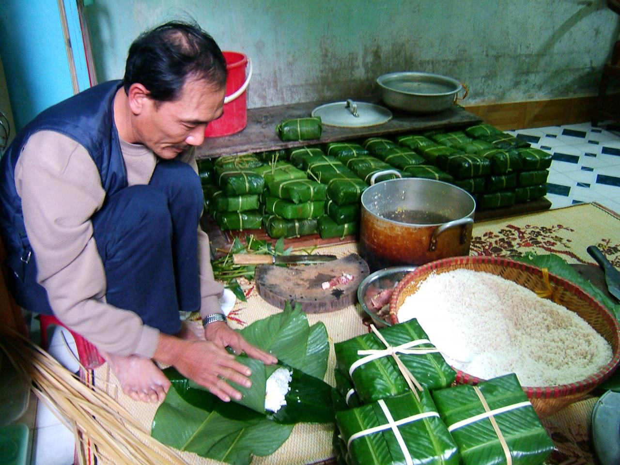 Nằm mơ thấy bánh chưng đánh đề con gì?