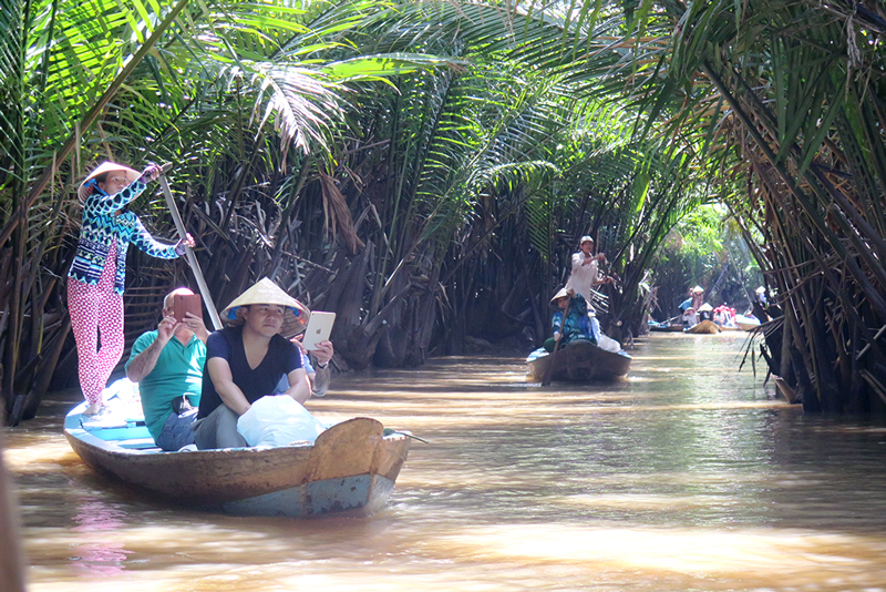 Giải mã giấc mơ thấy bơi xuồng